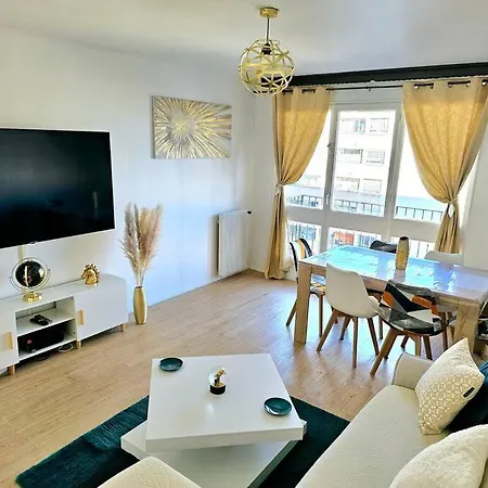 Tres Bel Appartement, 10 Min Gare, 20 Min De Paris