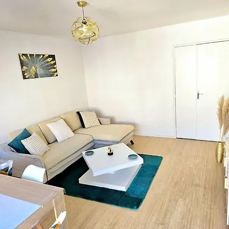 Tres Bel Appartement, 10 Min Gare, 20 Min De Paris Apartment